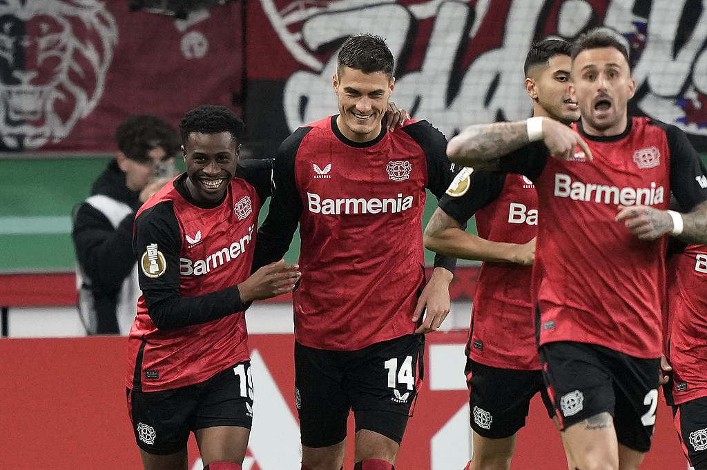 米兰体育官方网站-阿森纳完胜勒沃库森，科曼惊艳世界