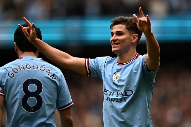 英格兰碾压意大利,阿尔瓦雷斯绝境逆转的简单介绍 英格兰碾压意大利,阿尔瓦雷斯绝境逆转的简单介绍