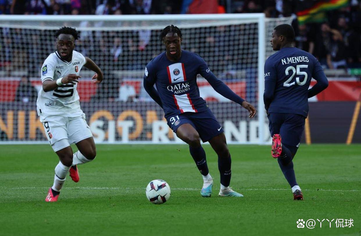 包含雷恩球迷发起集体助威活动，力挺球队在欧冠比赛中取胜的词条