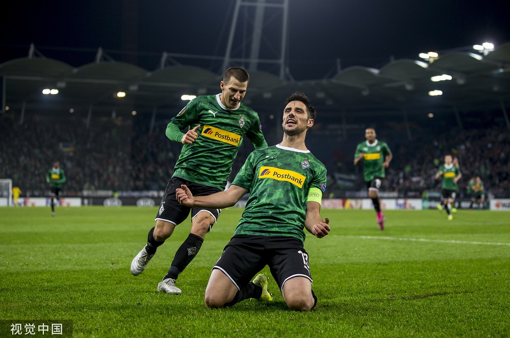 包含荷兰委以重任,取胜晋级淘汰赛的词条 包含荷兰委以重任,取胜晋级淘汰赛的词条