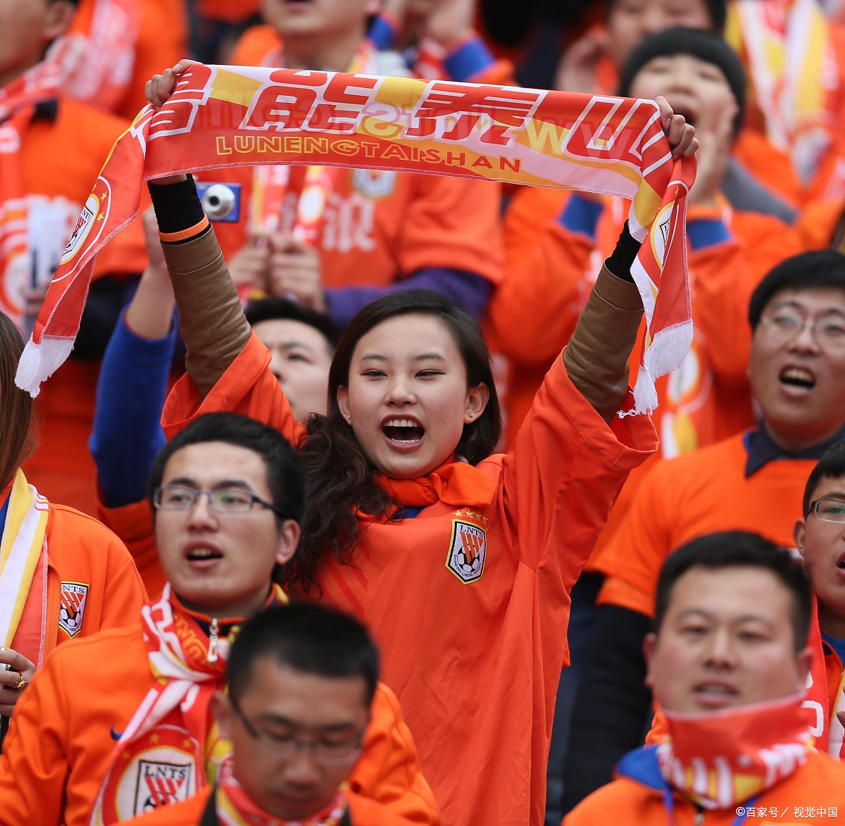 关于足坛新星崭露头角引发热烈关注的信息 关于足坛新星崭露头角引发热烈关注的信息